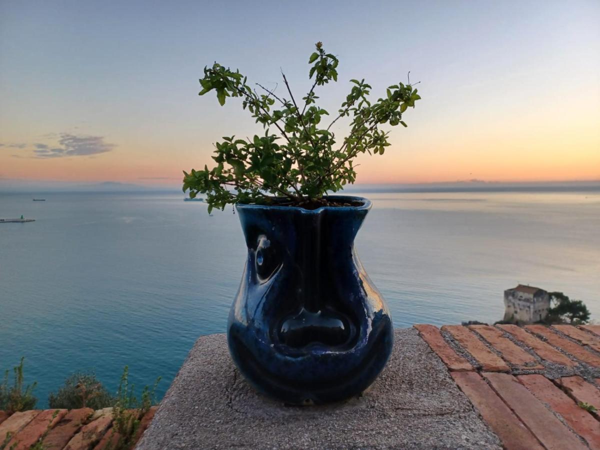 B&B Charming House Salerno Zewnętrze zdjęcie