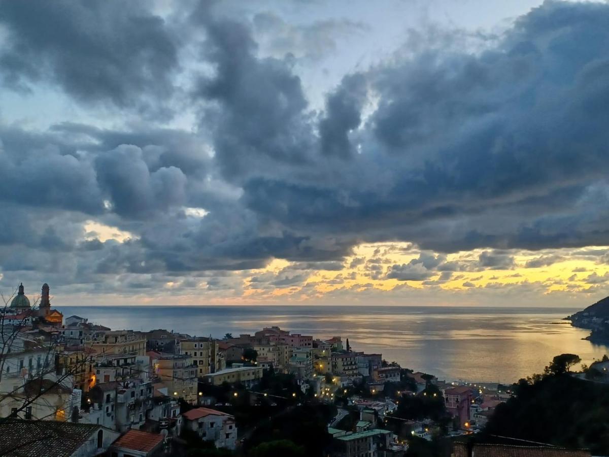 B&B Charming House Salerno Zewnętrze zdjęcie