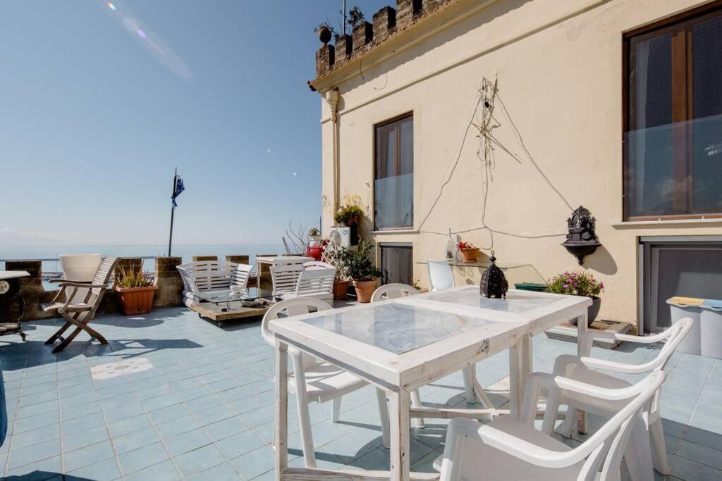 B&B Charming House Salerno Zewnętrze zdjęcie